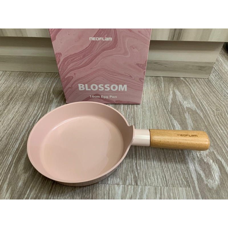 全新（現貨）neoflam Blossom系列粉色煎蛋鍋16公分