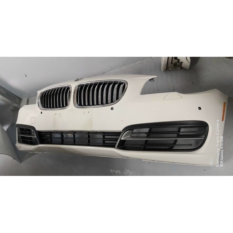 BMW F10 F11 LCI 小改款前保桿 2013～原廠中古品美規 有反光片
