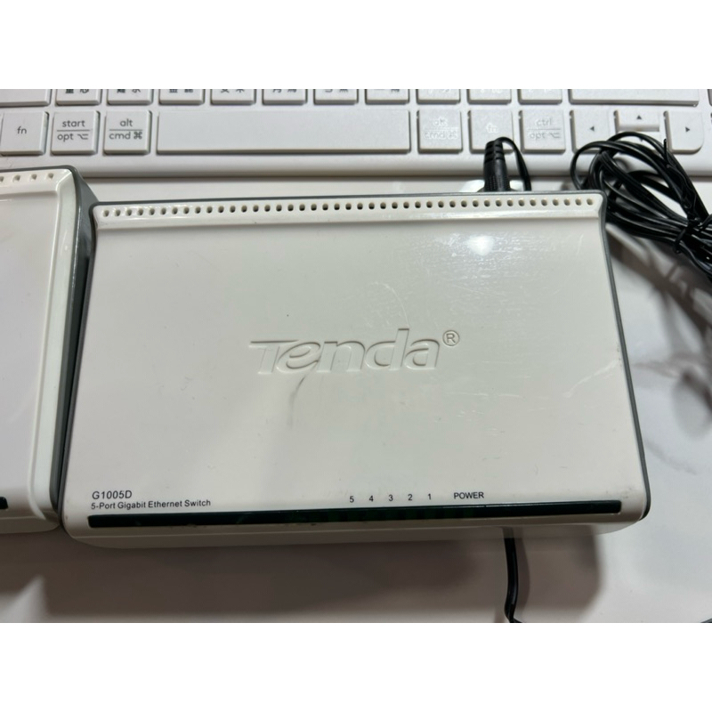 二手騰達Tenda  5 埠GIGA 1000M極速網路交換式集線器Switch Hub G1005D G10