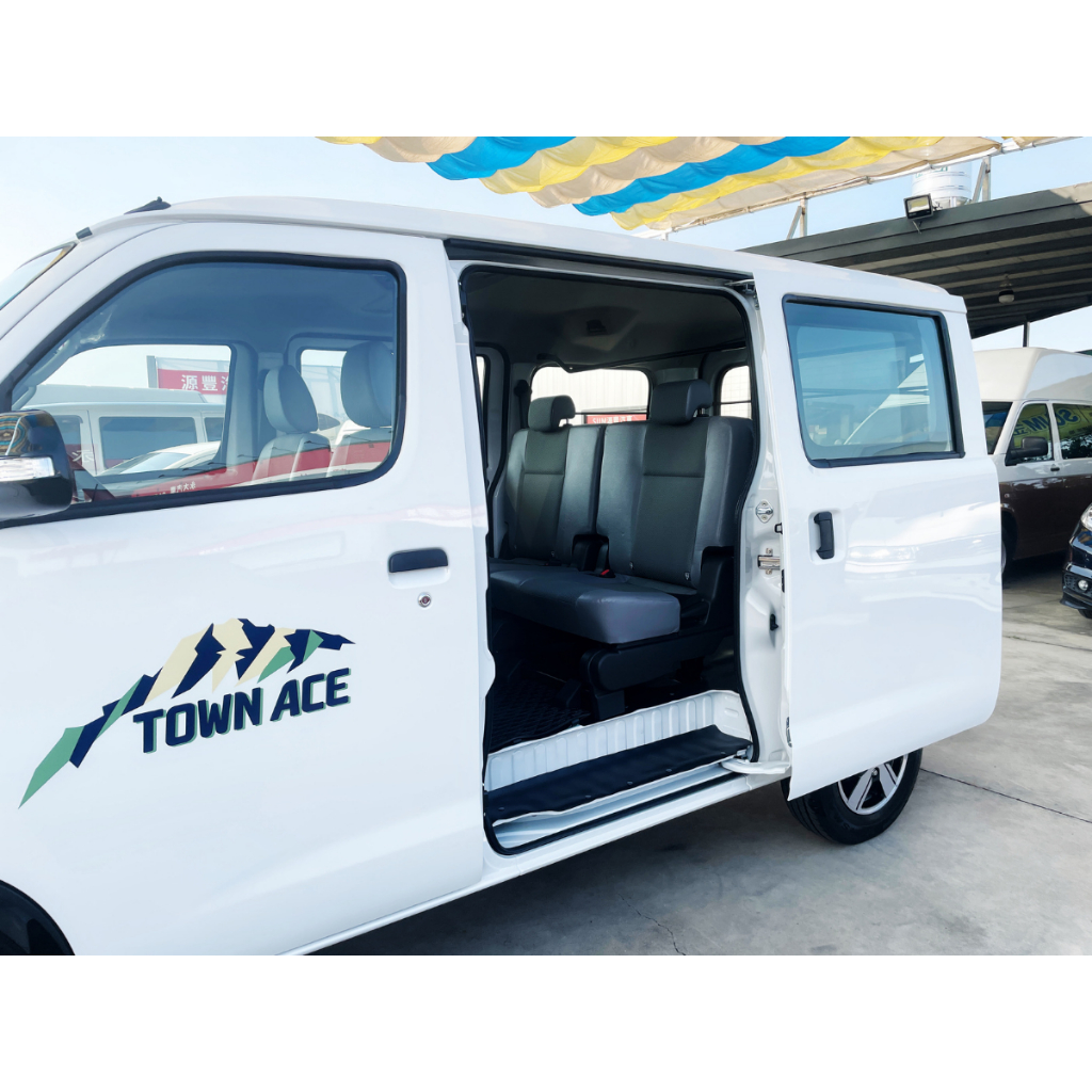 TOYOTA TOWN ACE VAN 廂型車✅自排✅TSS✅全新車✅可全貸✅免頭款✅免保人✅免聯徵✅二手✅中古✅露營車