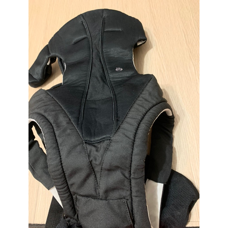 Combi SK-Y背巾揹帶 輕便，透氣簡易攜帶 附黑色收納袋圖9 約莫9成新使用不到10次