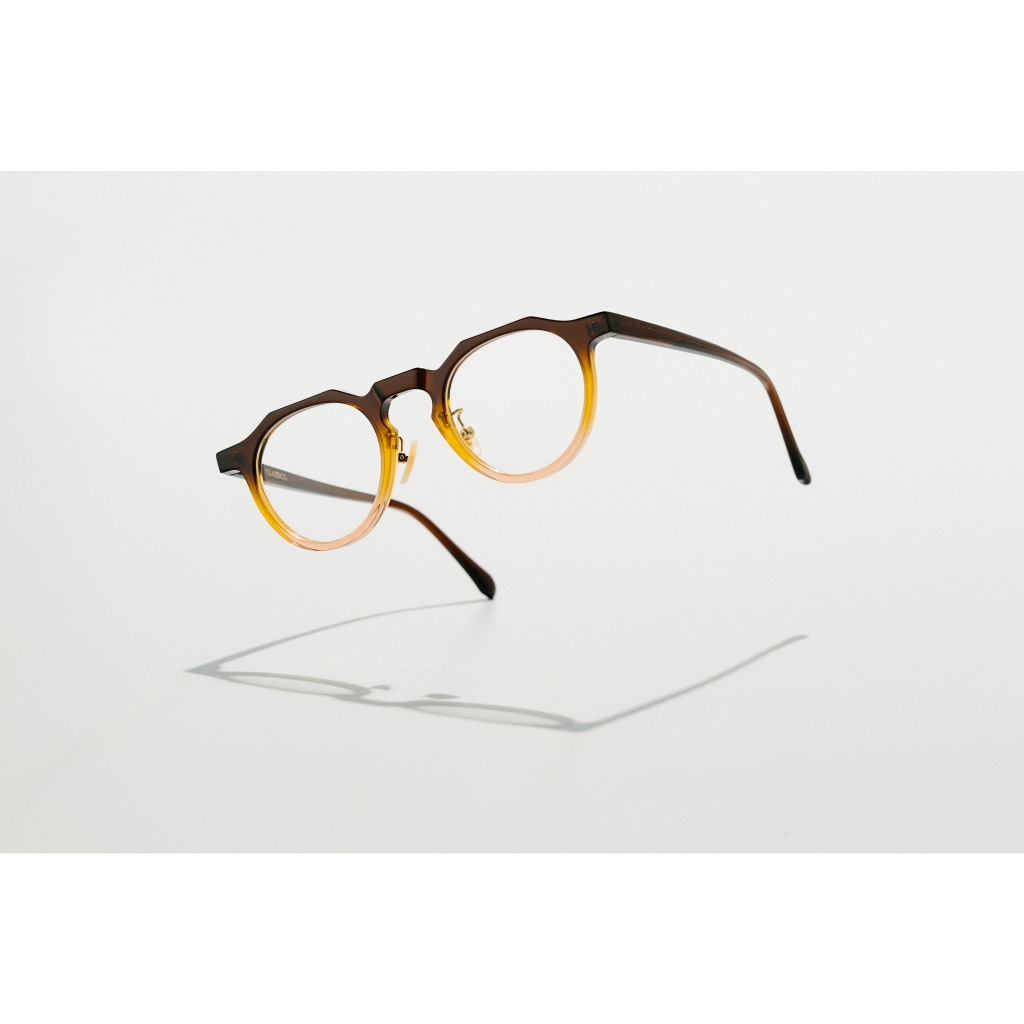CLASSICO C24-1 C8 鏡框顏色：漸層棕 金屬鼻托 眼鏡屋 鈦金屬 復古框 純鈦 文青 膠框 手工眼鏡 金屬