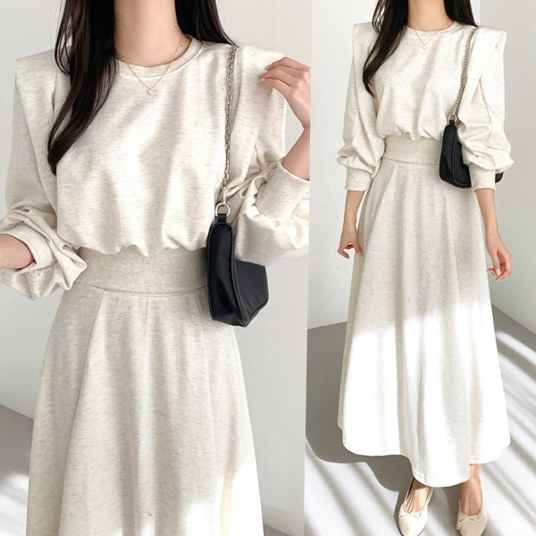 【白鳥麗子】韓國製 簡約棉質泡泡袖上衣+高腰鬆緊A字長裙