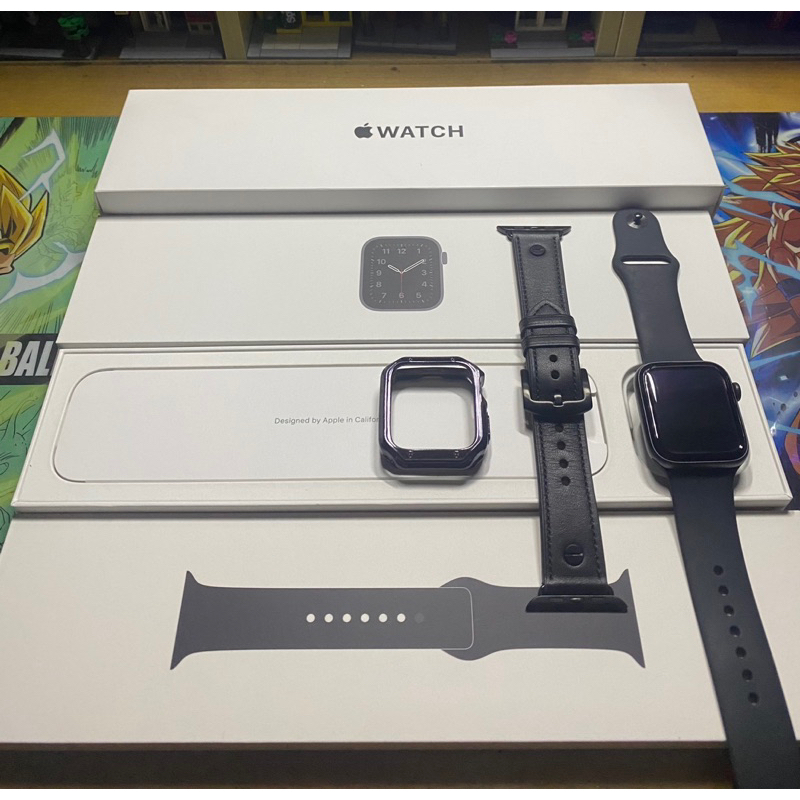 （暫售）Apple Watch SE 44mm 黑色 原廠錶帶 外觀新
