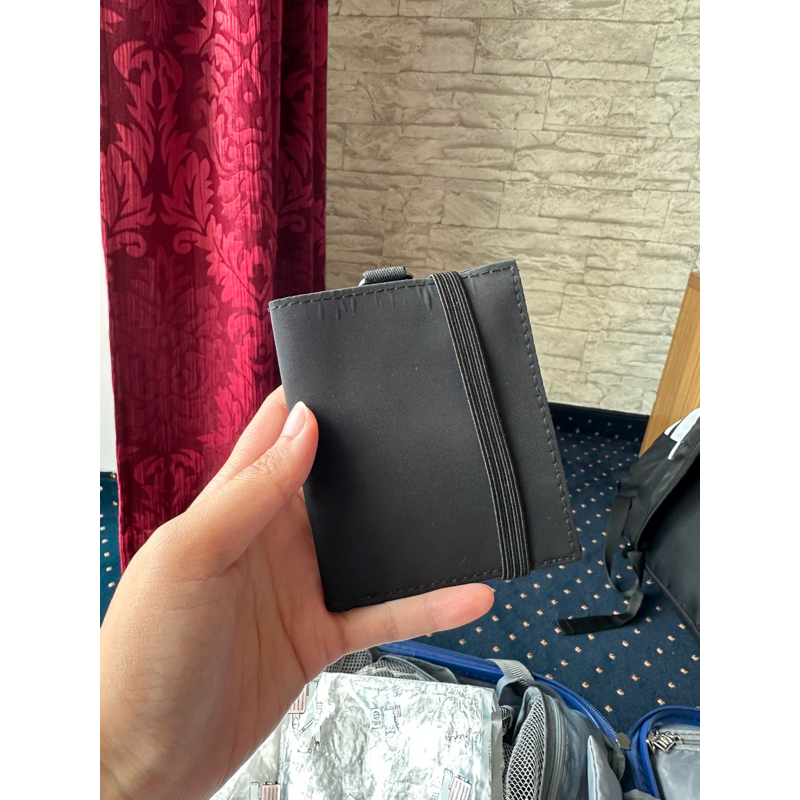 (近全新) MUJI 無印良品 聚酯纖維旅行用錢包 皮夾 短夾/黑.約11x9.5cm