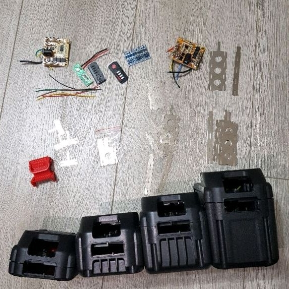 副廠電量顯示牧田電池殼18V（18650*5、10、15、20、30）(21700*5、10、15)(附教學影片)