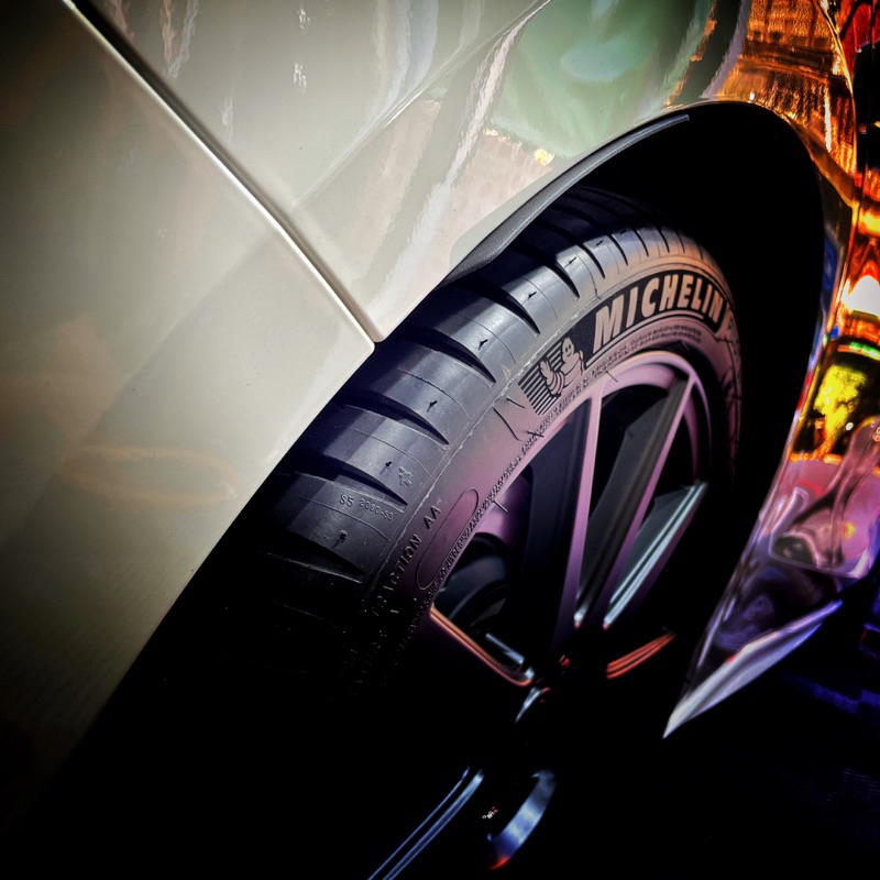 福特 Focus MK4  mk4.5 wagon 後輪拱 輪眉 後輪小翅膀 隱形擋泥板 擋泥板