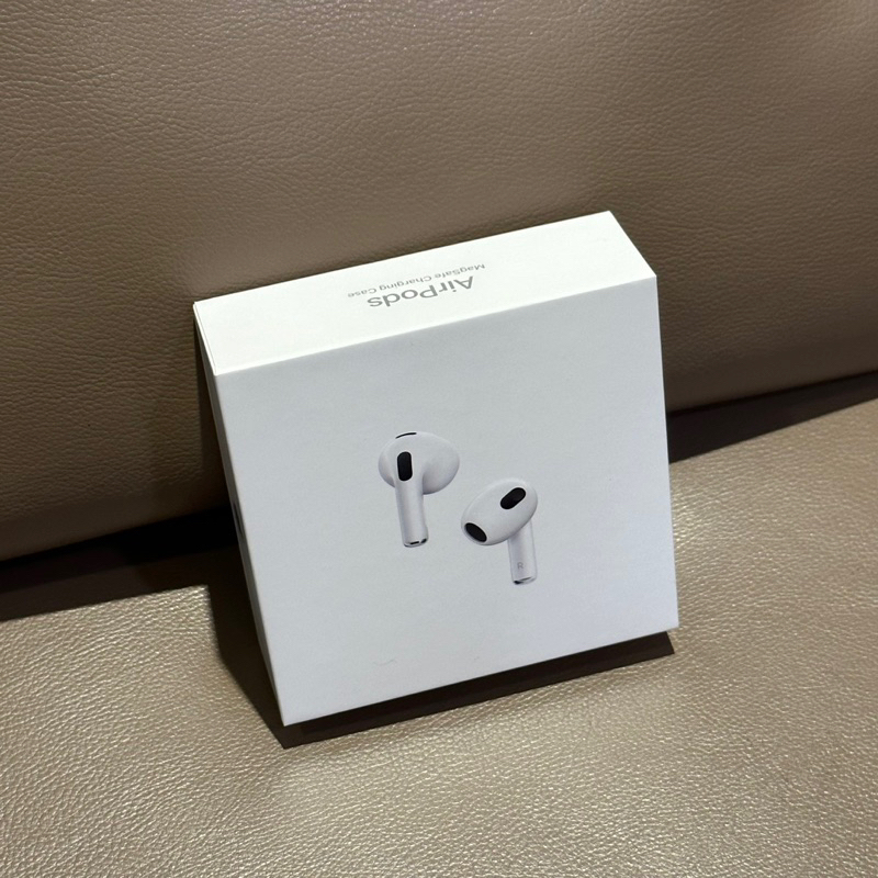 AirPods (第 3 代) 搭配 MagSafe 充電盒