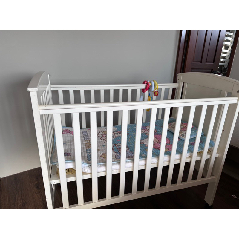 Child Mind童心白色嬰兒床（送麗嬰房雙星娃娃枕頭及床墊）（永和自取）