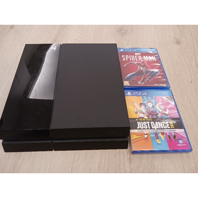 PS4初代主機+漫威蜘蛛人+2014 just dance+1個正廠搖桿（下方鍵故障）+2個副廠搖桿