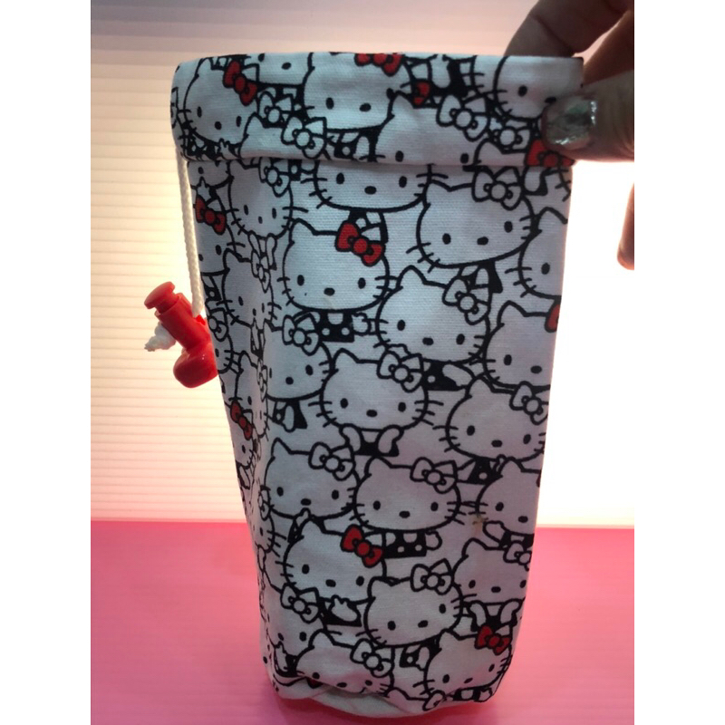 日本帶回來的Hello Kitty滿版可愛的臉保溫保冷罐收納袋