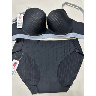 曼黛瑪璉 無痕 成套內衣 極簡無痕Bra 黑色 B C D E 75 80 85 內褲 M L XL