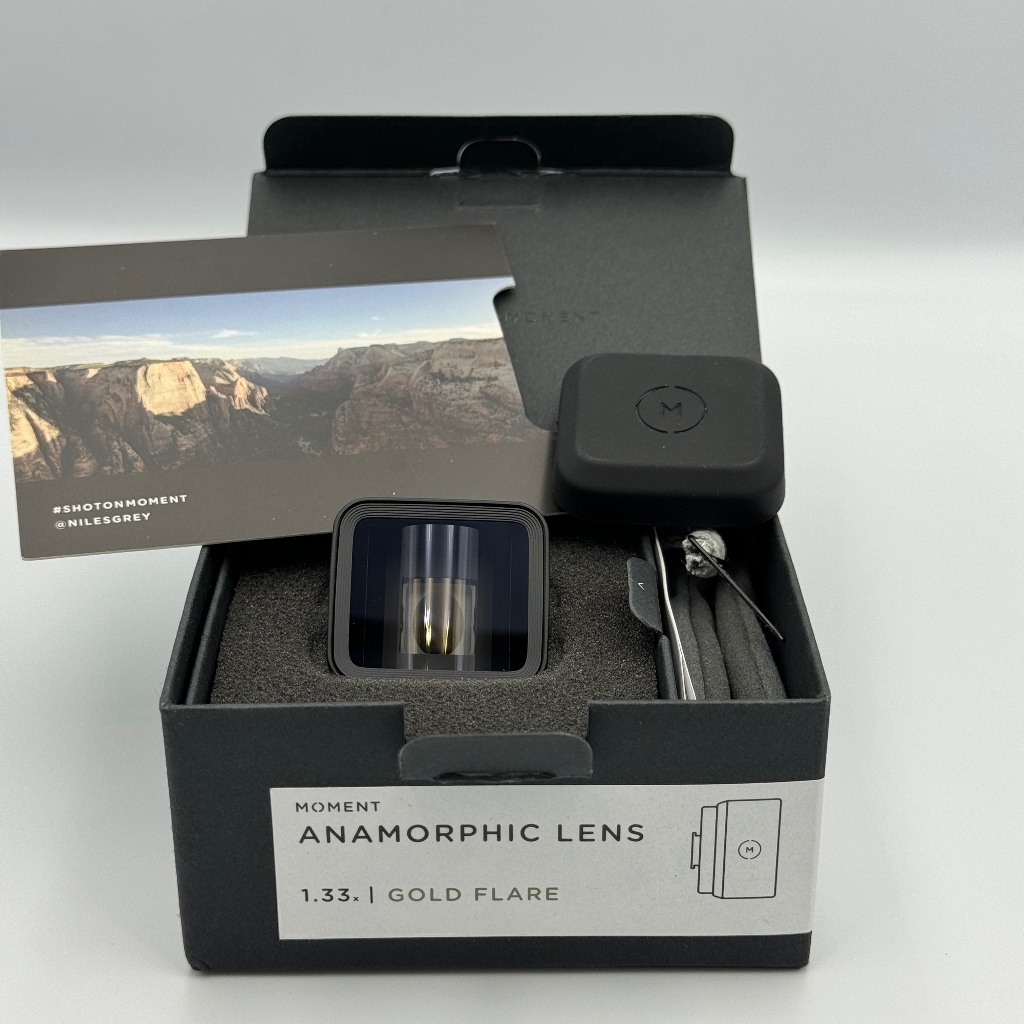 近全新Moment Anamorphic Lens 1.33X電影變形鏡頭(M系列/金色耀光)
