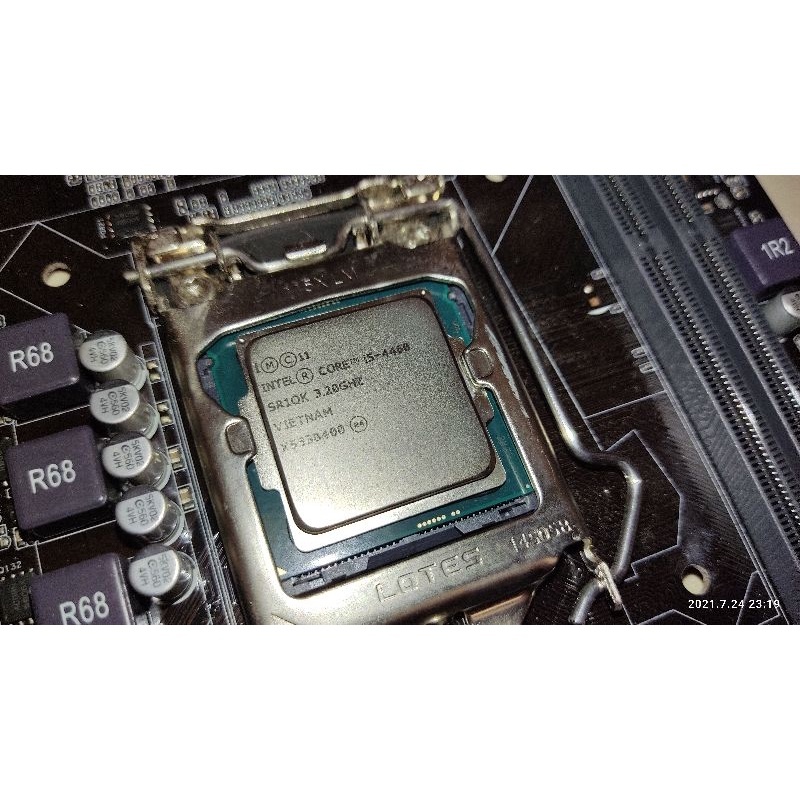 i5-4460 正式版 只有CPU 1顆 沒有其他配件
