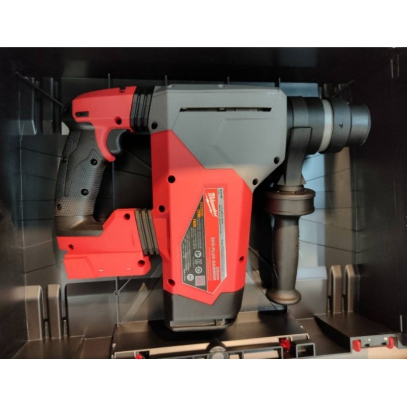 米沃奇Milwaukee M18 FHP電鑽 含1顆M18 HB8電池，工具箱