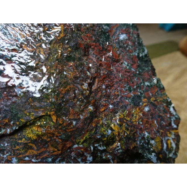 《藍金寶石玉石批發區》→〈原石系列〉→水洗綠皮優質鳳凰黃金虎皮玉原礦〈3250公克〉→BXN314