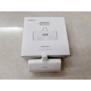 近全新的 iWALK第四代口袋電源 額定容量2800mAh Lightning 行動電源