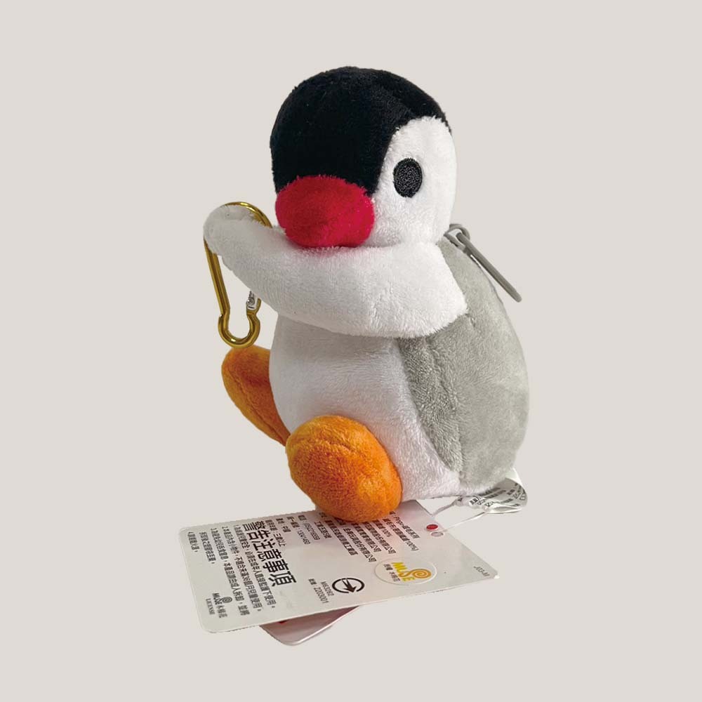 全新 企鵝家族 pinga 企鵝妹妹 娃娃 玩偶 布偶 pingu 木棉花 包包 掛飾 5吋 Pingu家族側身抓扣玩偶
