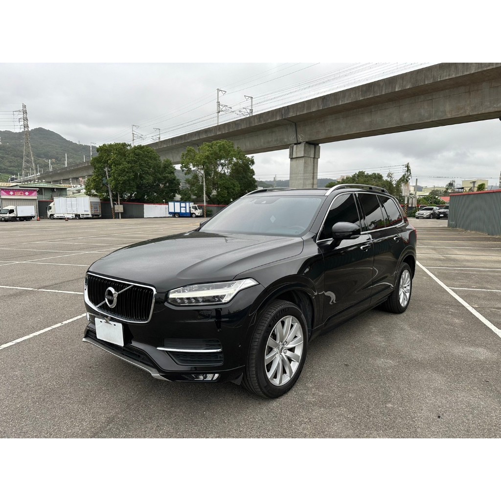 2017 Volvo XC90 D5 Momentum七人座 2.0d 實價刊登:99.8萬 中古車 二手車 代步車 轎