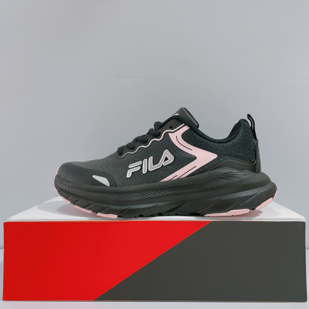 FILA 女生 黑粉色 輕量 透氣 運動 休閒 慢跑鞋 5-J917X-005
