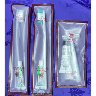 ❤️全新現貨❤️拋棄式便攜旅行組牙膏+牙刷+刮鬍刀+刮鬍膏（中國）