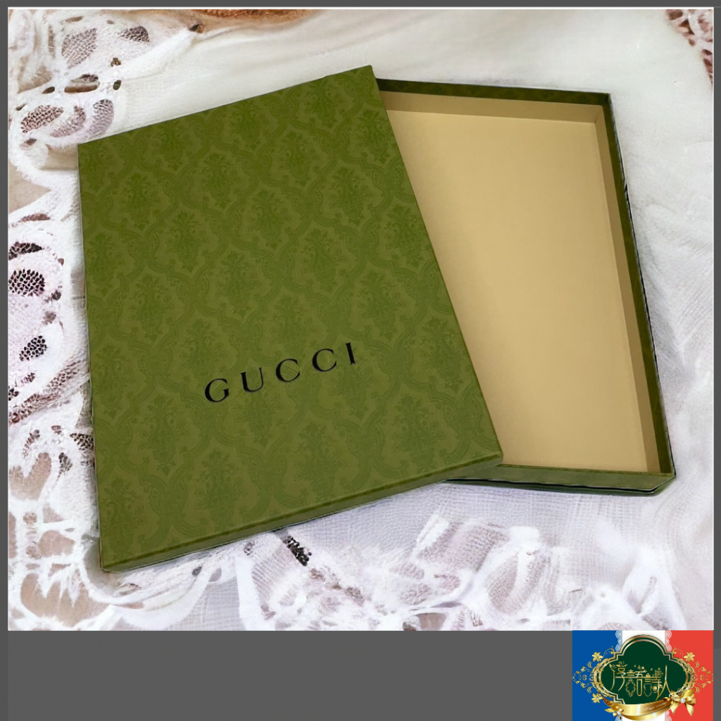 🌹淳語詩人生活良品｜保證正貨 百貨公司 GUCCI 2023 最新 專櫃掀蓋盒子 （衣服／圍巾）