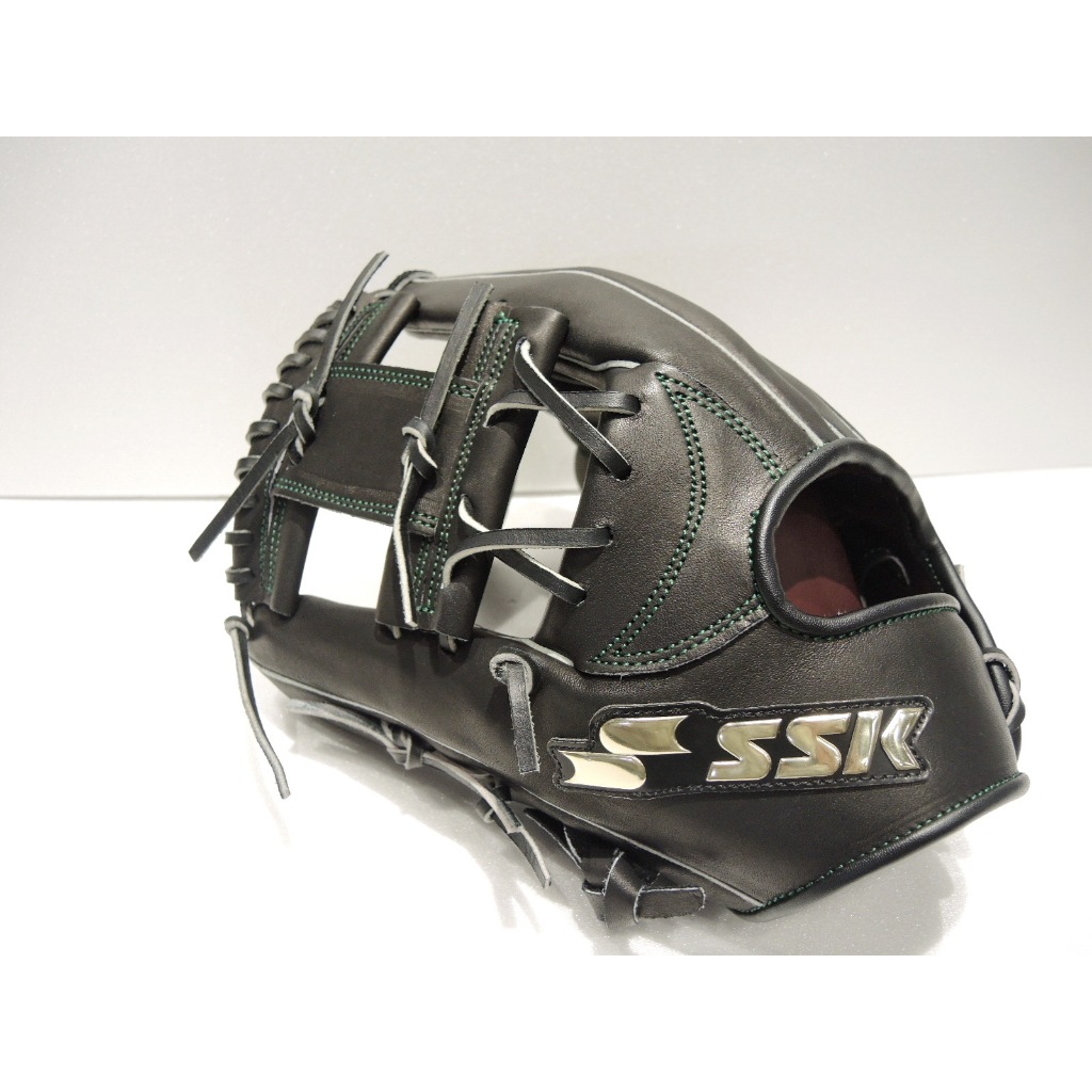 日本品牌 SSK 高級牛皮 棒壘球 反手 野手手套 工字檔 黑 (DWG3624F) 附贈手套袋