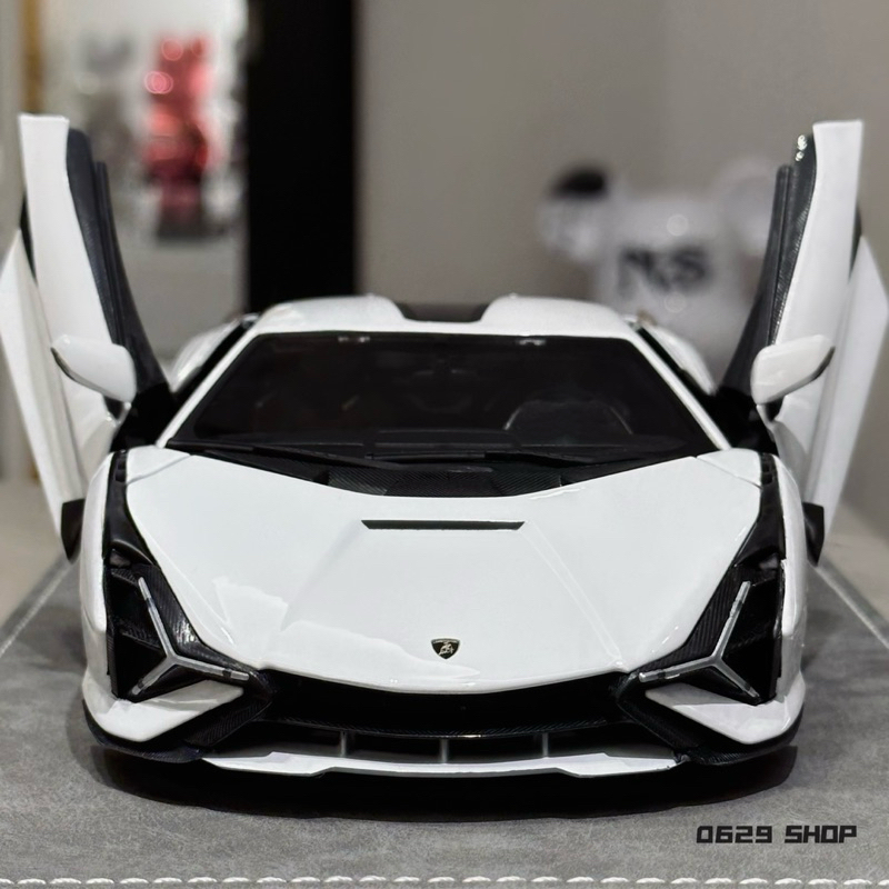 1/18 Lamborghini Sian FKP 37 藍寶堅尼模型車  跑車模型 收藏品 擺設裝飾 居家擺設男生禮物