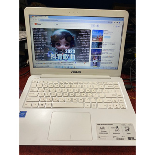 Asus E402N/14吋白色筆電送無線滑鼠4G/SSD120筆記型電腦（02063)