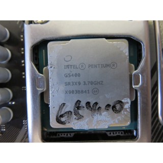 C.1151CPU-Intel Pentium 黃金級 G5400 4M 快取記憶體，3.70GHz直購價240