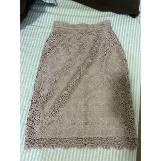 uniqlo 裸粉蕾絲長裙
