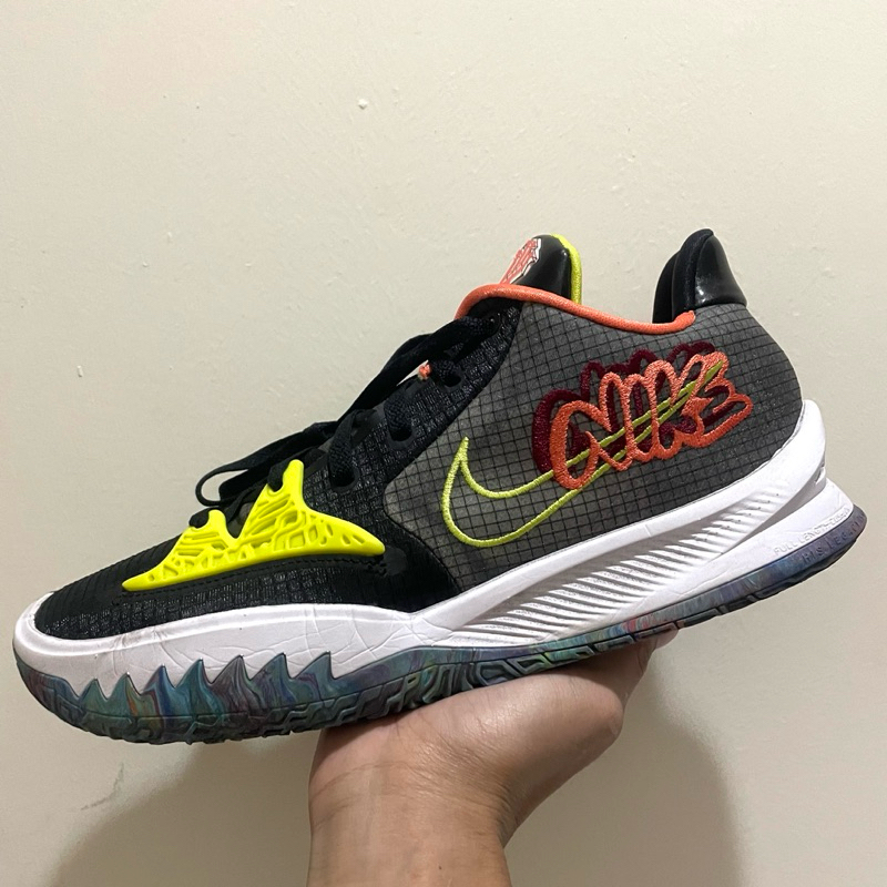 Nike籃球鞋 kyrie low4 US11誠可議