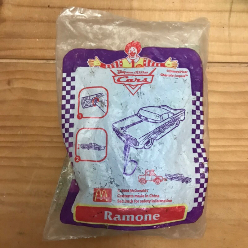 2006汽車總動員 閃電麥坤系列Ramone 皮克斯聯名麥當勞絕版玩具收藏