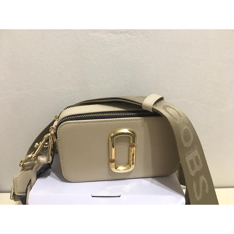 Marc Jacobs MJ相機包-奶茶色(全新品)