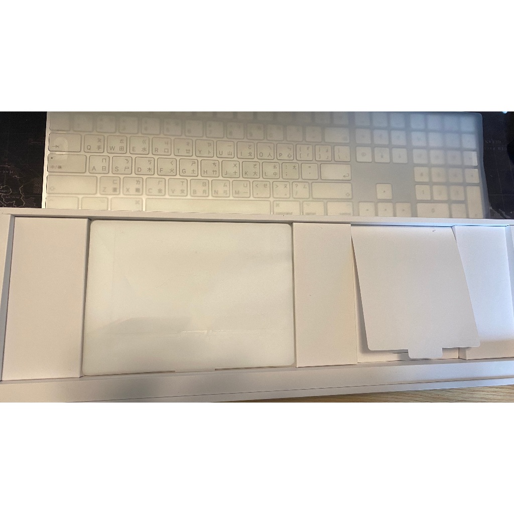 Apple Magic Keyboard A1843 白色巧控鍵盤＋巧控板 Magic Trackpad A1535