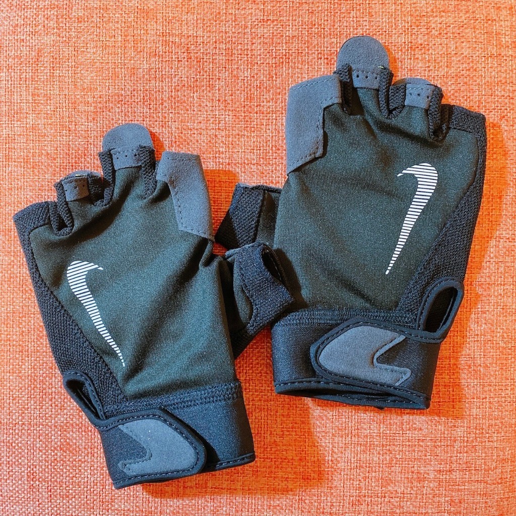 Nike 手套 健身手套 重訓手套 訓練手套 女生用 M號 運動手套