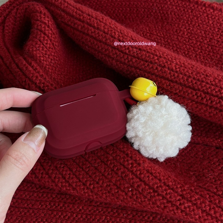 簡約創色經典酒紅色液態硅膠軟殼鈴鐺毛球掛件適用AirPods1/2代 3代 Pro Pro2蘋果耳機保護殼藍牙耳機保護套