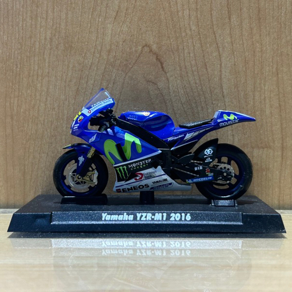 ✨7-11 711 重機模型✨ YAMAHA YZR-M1 2016