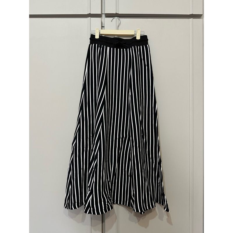 [全新] Mercci22棉質直條紋傘擺長裙