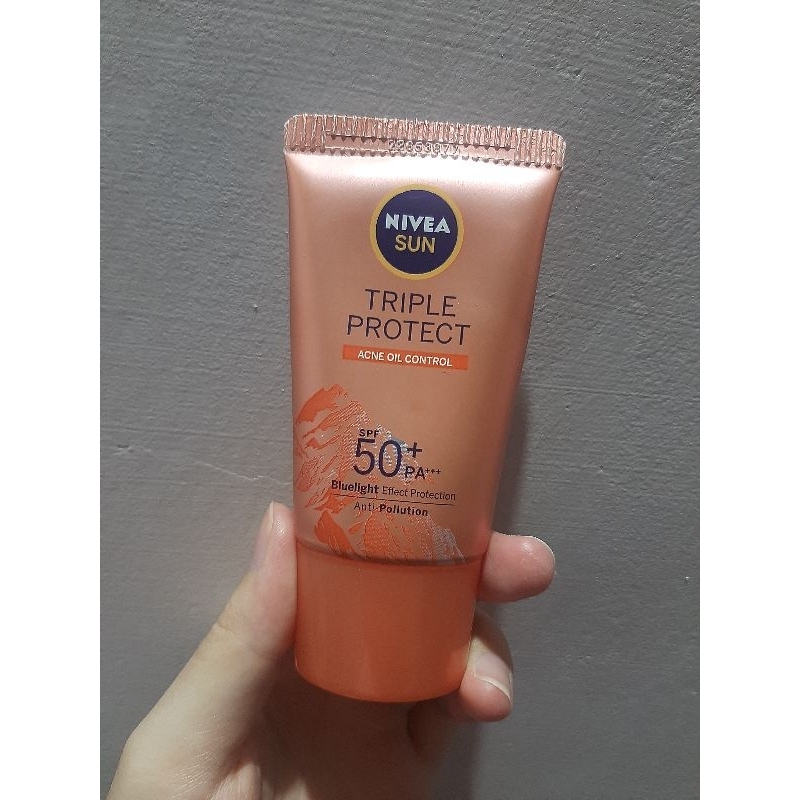 NIVEA妮維雅 三重防護清透防曬凝乳 40ml SPF50+ PA+++