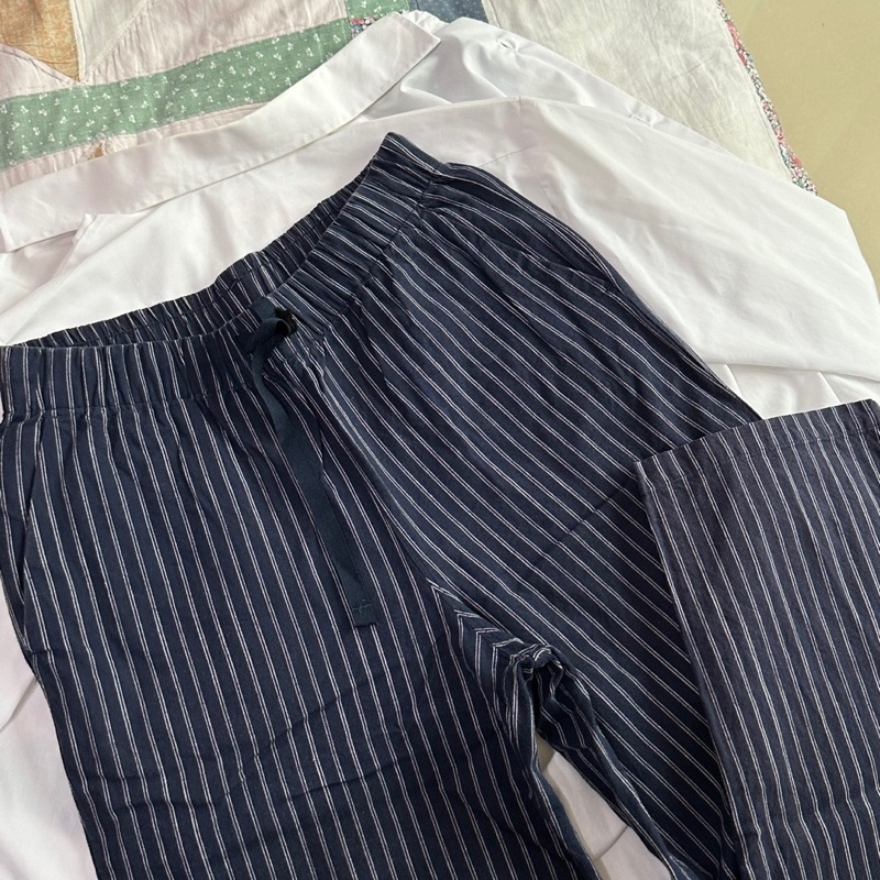 Uniqlo棉質舒適九分褲/深藍色直條紋 女裝