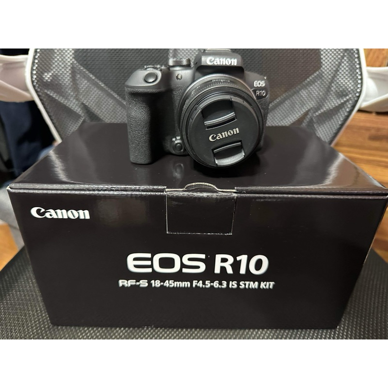 【售】CANON EOS R10 + RF-S 18-45mm f/4.5-6.3 IS STM (少用極新保固中）