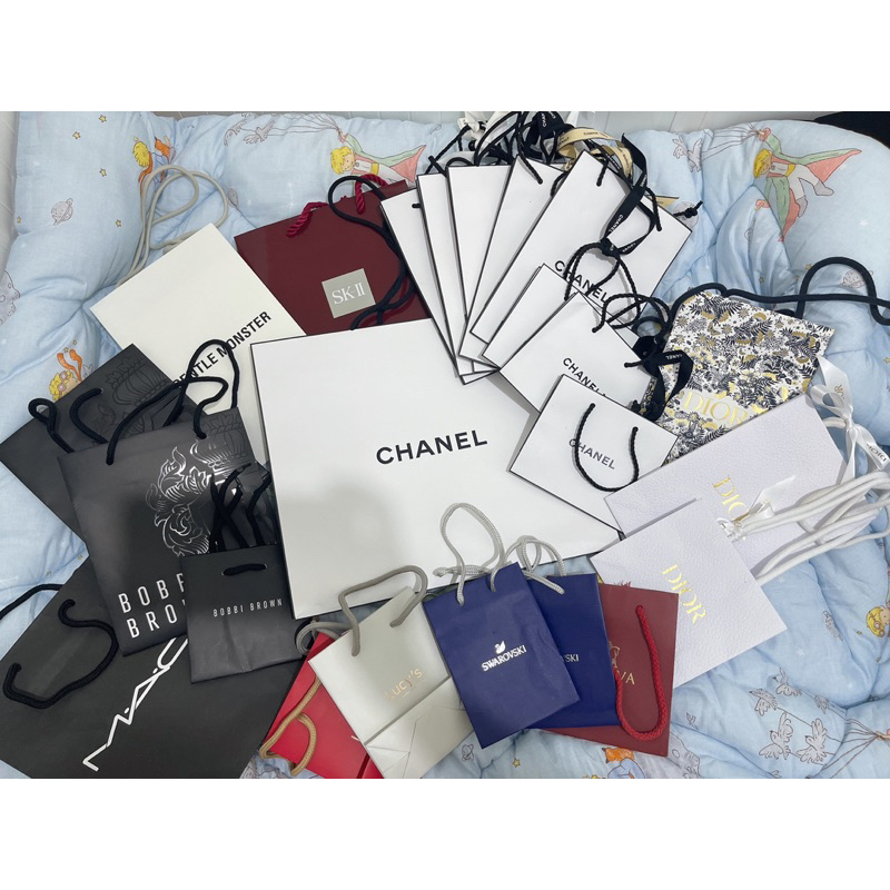 Chanel/Dior/Mac/Bobbibrown/施華洛世奇/SKII/GM墨鏡各尺寸紙袋