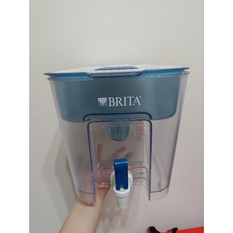 Brita flow 濾水箱 8.2L(提供一顆全新濾心）