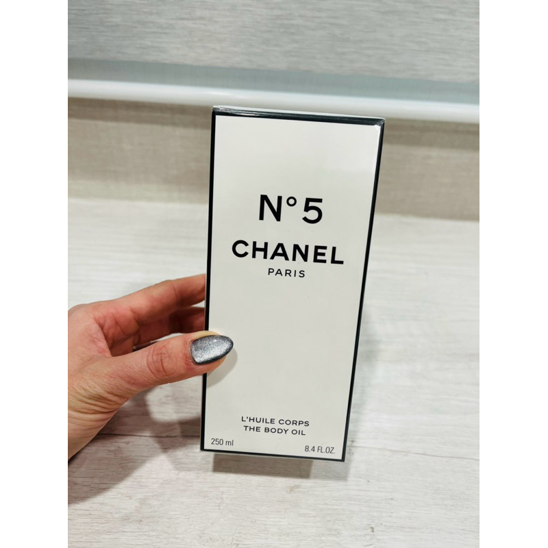 Chanel 香奈兒N5身體煥亮油（限量全新品）百貨購入 全新現貨