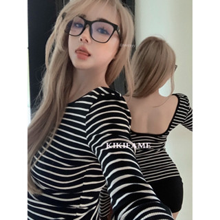 KIKIFAME🖤小性感條紋露背長袖上衣 黑色短裙 條紋上衣 長袖T恤 圓領上衣 鏤空上衣 打底衫 撞色上衣 露肩上衣