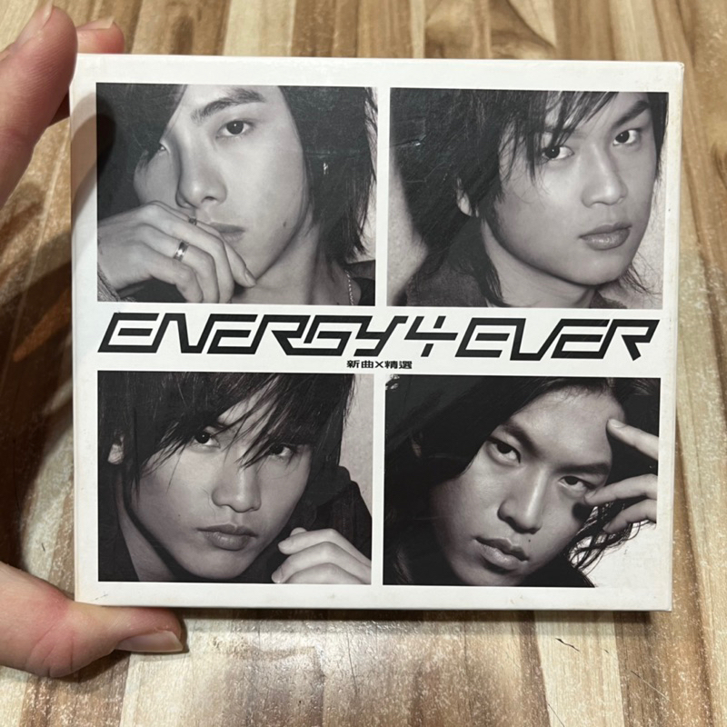 喃喃字旅二手CD 附寫真月曆卡《Energy-4EVER 2CD+VCD》環球音樂