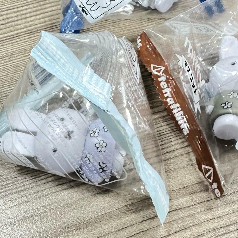 日本帶回 未拆Miffy 三角糖果包裝 米飛兔 小公仔 辦公室 療癒小物 扭蛋 米飛
