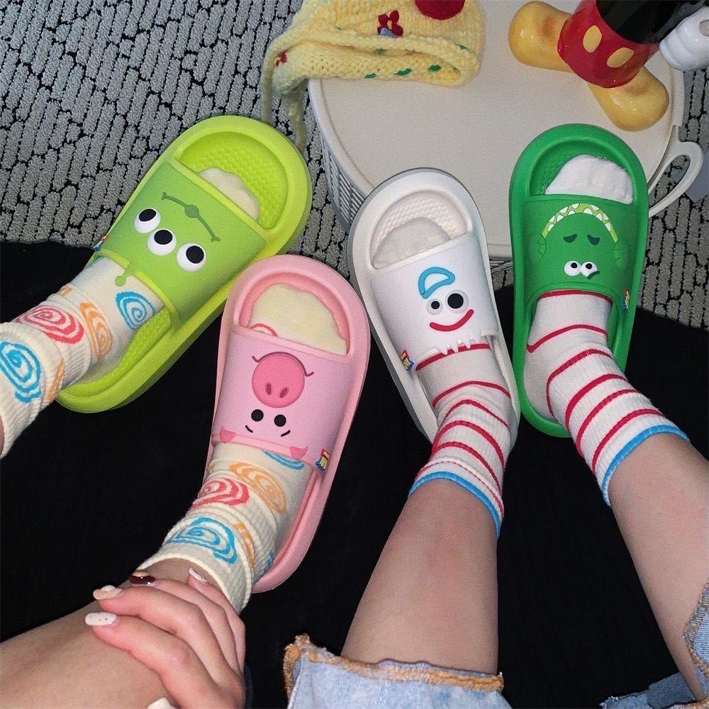 🔥24hr出貨🔥玩具總動員聯名EVA防滑拖鞋 情侶拖鞋 女拖鞋 男脫鞋   三眼怪 抱抱龍 火腿豬 叉奇 草莓熊