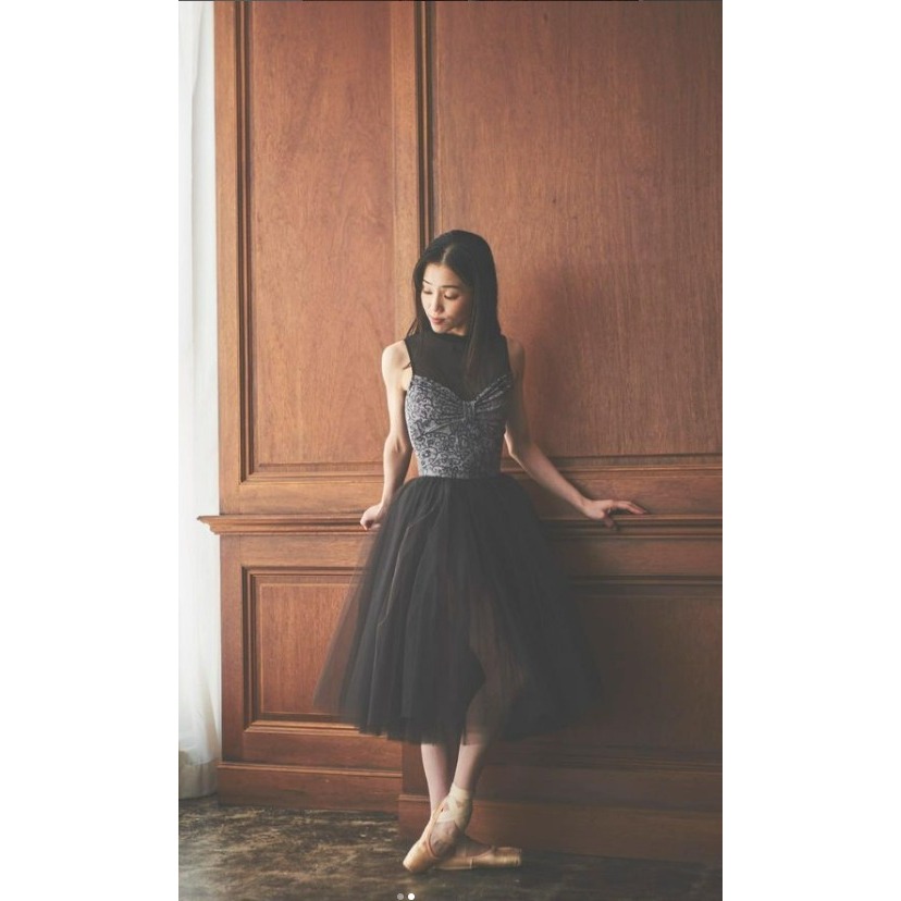 日本品牌 Stina 芭蕾 舞衣 緊身衣 蕾絲印畫 黑色 透膚 網紗 可愛 扭結 蝴蝶結 公主線 芭蕾舞衣 伶娜 二手